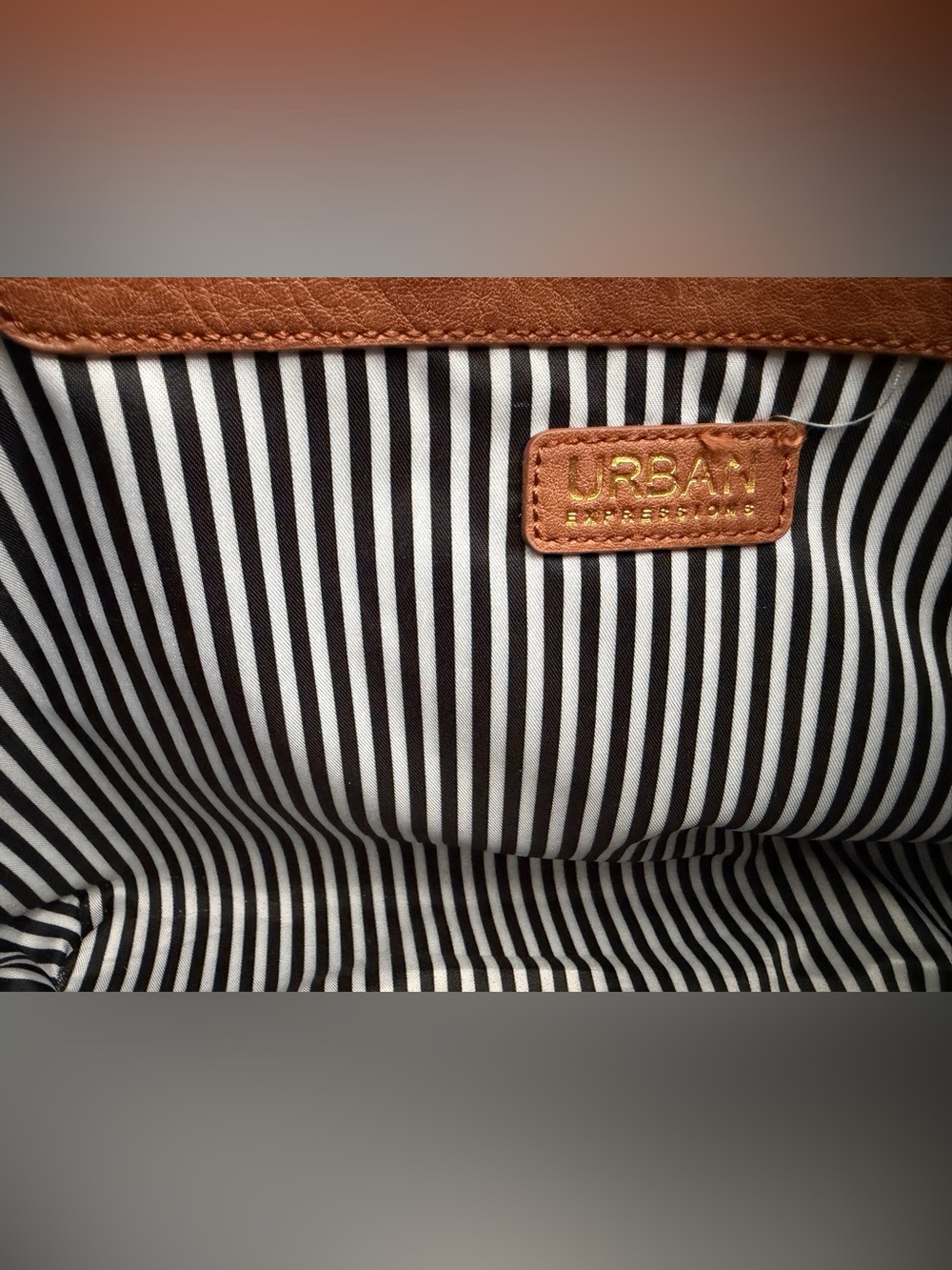 Urban Expressions Tote with Matching Pouch - Picture 9 of 13